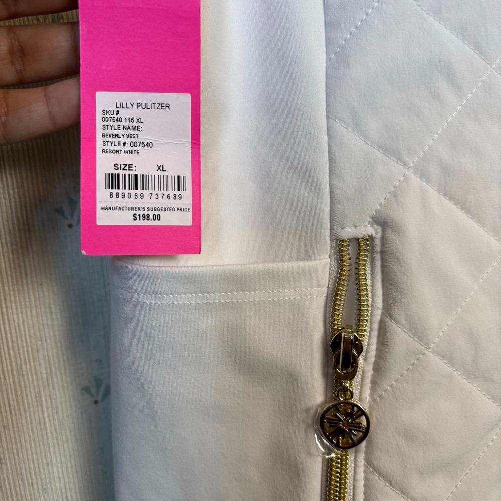 Lilly Pulitzer Luxletic Beverly Vest Size XL Resort White Travel Golf Casual NWT - Picture 9 of 12